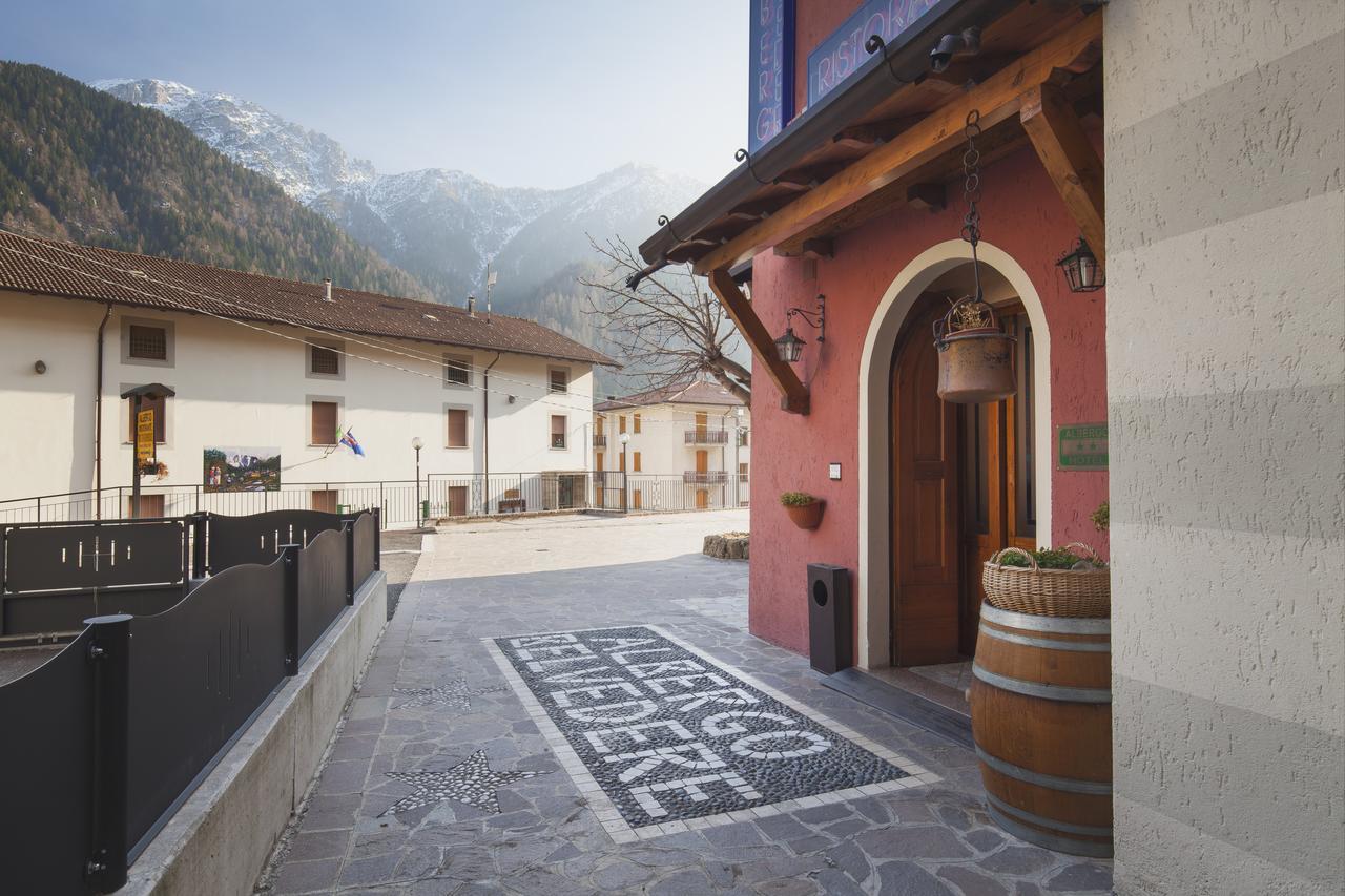 Albergo Belvedere 콜리오 외부 사진